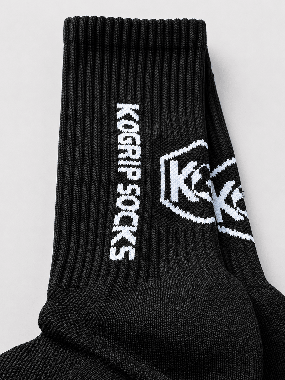 KOgripsocks Black Edition Anti-Slip Voetbalsokken Zwart | Grip & Stabiliteit - KOgripsocks